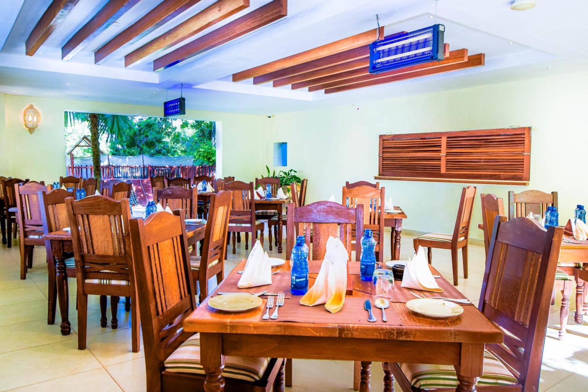 Villa Mandhari - Diani Beach Exterior photo